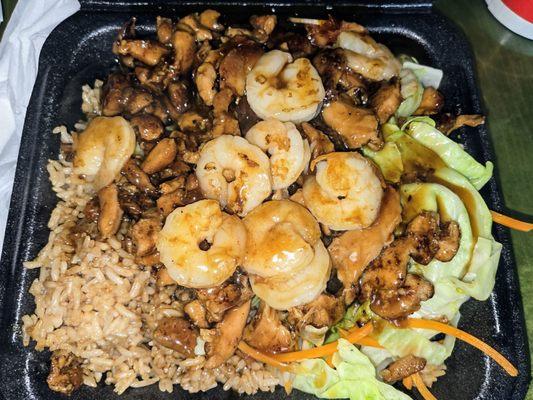 Chicken & Shrimp Teriyaki. Had it with rice this time. I prefer it with noodles.