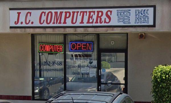 Computer Repair Store
