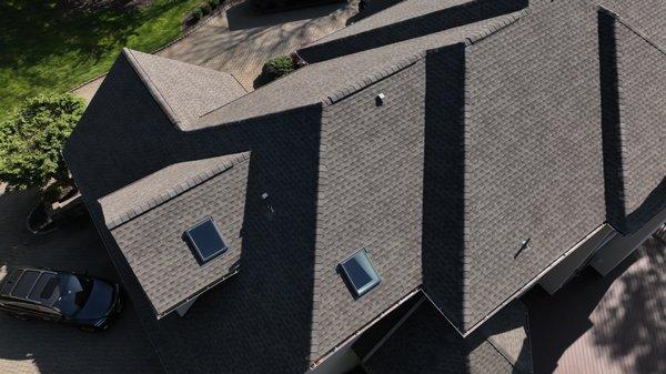 GAF Timberline HDZ
Color: Weathered Wood
Velux Skylights
Warren, NJ