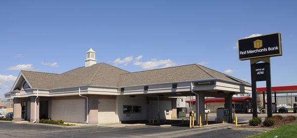 First Merchants Bank on Teal Road in Lafayette IN