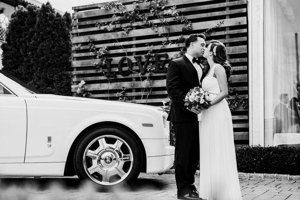 Pronto Avanti Limousine