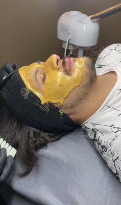 Jelly Mask with Facial