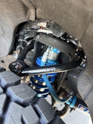 King Shocks, ReadyLift Upper Arm, Wheels & Tires