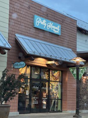 Pretty Moments Lingerie