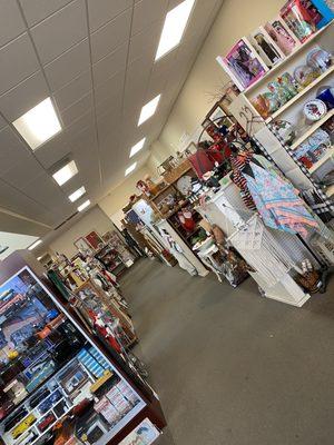 Country Rose Antiques & Accents