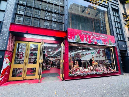 Santa's Dreamworld