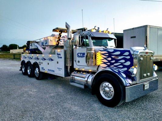 Crossroads Towing & Truck Repair