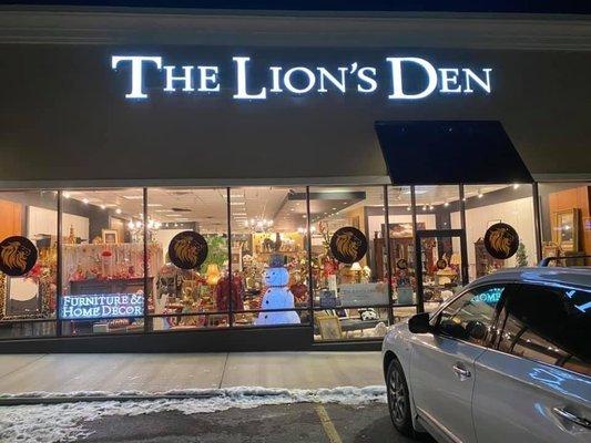 The Lions Den Home Consignment