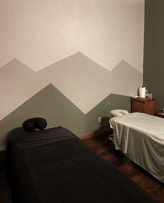 Couples massage is available. This is a great way to spend time with the ones you appreciate!