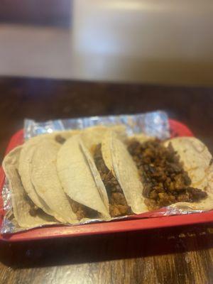 Street tacos with zero sauce and additions for it