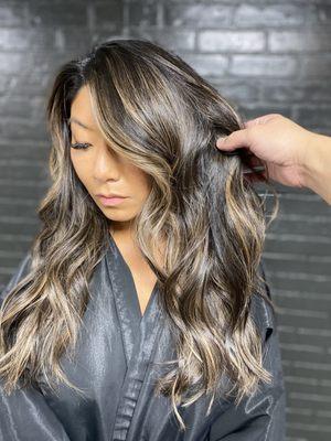 DV Hair Studio