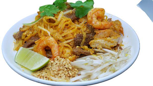 Beef/Chicken/Shrimp Pad Thai