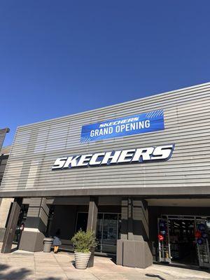 Skechers