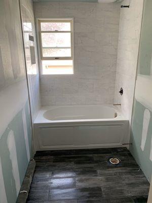 CMC Stone Tile & Wood