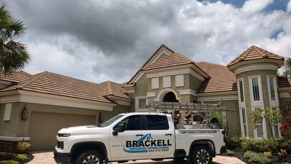 Soft wash roof cleaning in Terra Vista, Hernado Florida