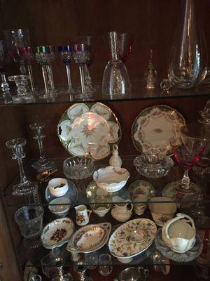 General antiques & collectibles sold.