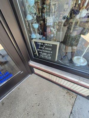 Store Hours of Shopping. 9/17/2025