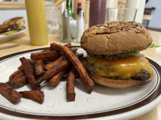 Cheeseburger and sweet potato fries
