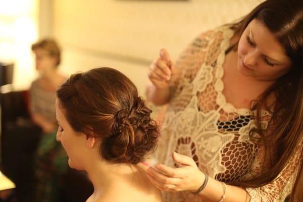 Laureen putting the finishing touches on my bridesmaid's hair