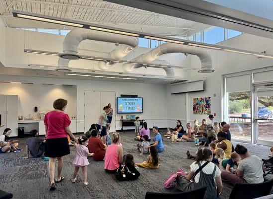Parman Library At Stone Oak
