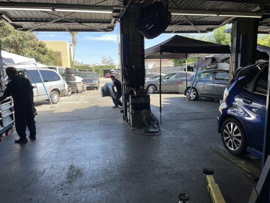 Universal Automotive