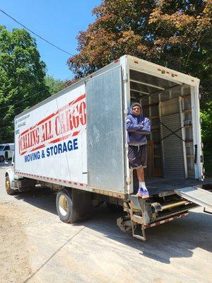 Local and long distance moving