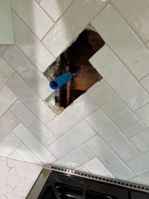 Pot filler connection