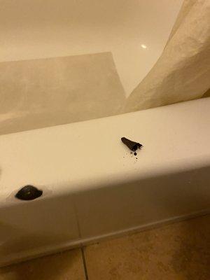 Smoke, weed? Left behind . I guess the maid miss it or just didn't clean