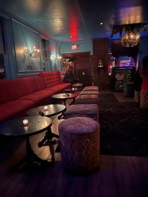 C Bar & Lounge