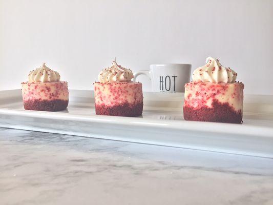 Geescakes - Miniature Red Velvet cheesecake