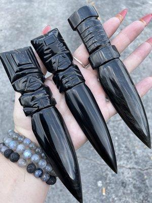 Through A Ravens Eye Crystals & Stones