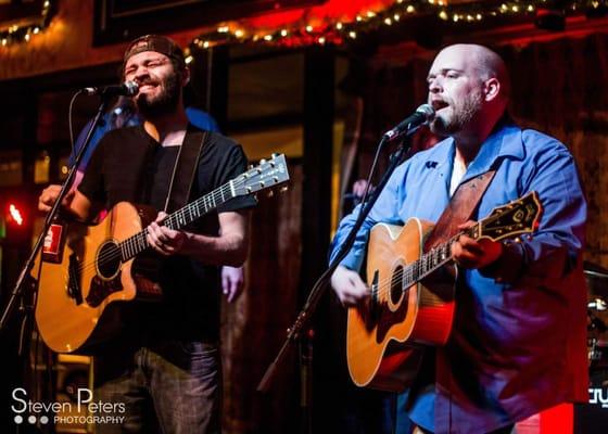 Waylon's & Ray's Place