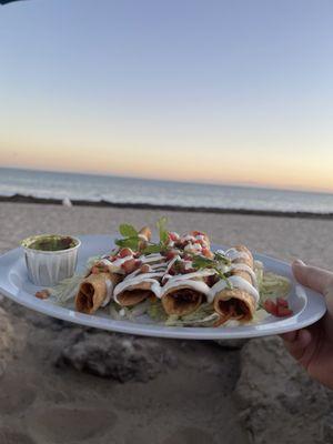 Shoreline Beach Cafe
