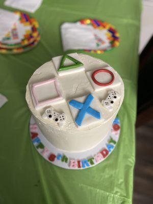 PS4 Cake