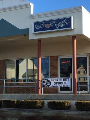 450 South Main Street New Britain, CT 06051
Hundreds of items and hundreds of teams in stock!