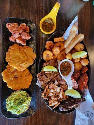 Pork belly with to stones and guacamole and mixed grill