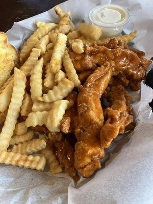 8 pc chicken strip in buffalo sauce