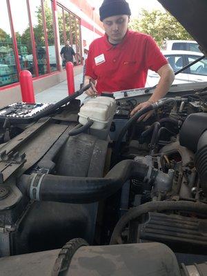 James hooking up my battery! I was in an out in less than 15 mins!