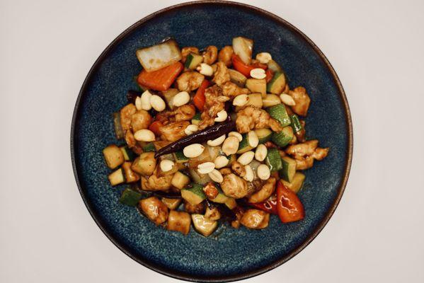 Sweet, spicy, and full of crunch! Our Kung Pao Chicken is stir-fried to perfection with tender chicken, crispy peanuts, and vibrant bel