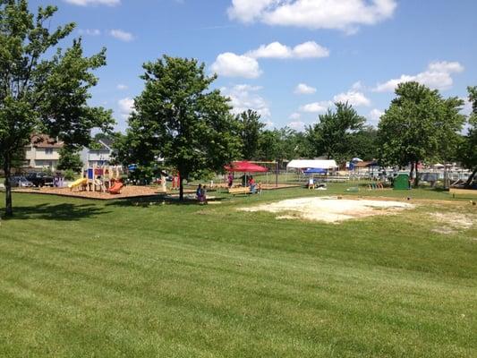 Barlowe Field & Park