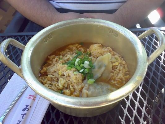 Dumpling Ramen (Mandoo Ramyun)
