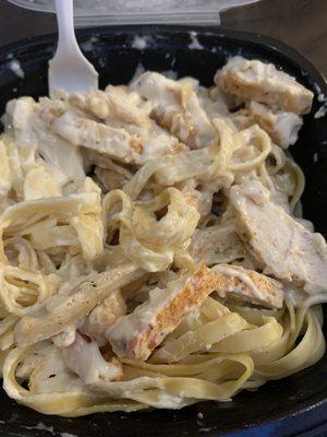 Fettuccine Alfredo w chicken - no shrimp as ordered