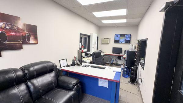 Timani Auto Collision