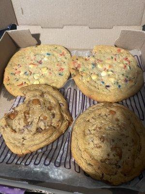 Insomnia Cookies