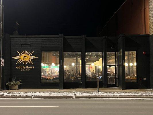 View of restaurant from street.