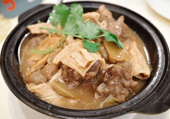 Lamb Belly in Clay Pot
02/09/25