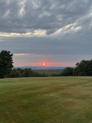 Western View Golf and Pub