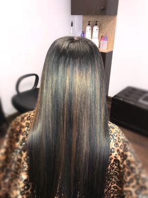 Natural weave with soft highlights