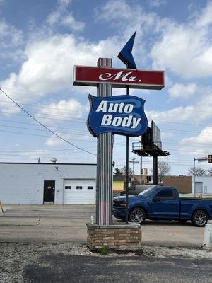 Mr. Auto Body