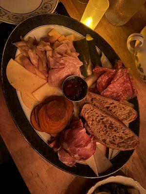 Adult lunchable
